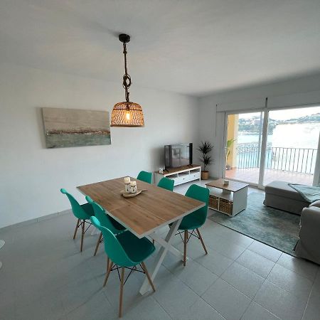 산펠리우데기솔스 Aquamarine Sant Feliu En La Playa Con Patio 아파트 외부 사진