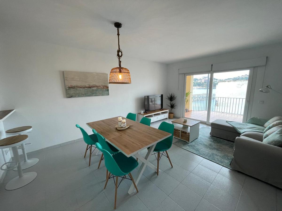산펠리우데기솔스 Aquamarine Sant Feliu En La Playa Con Patio 아파트 외부 사진
