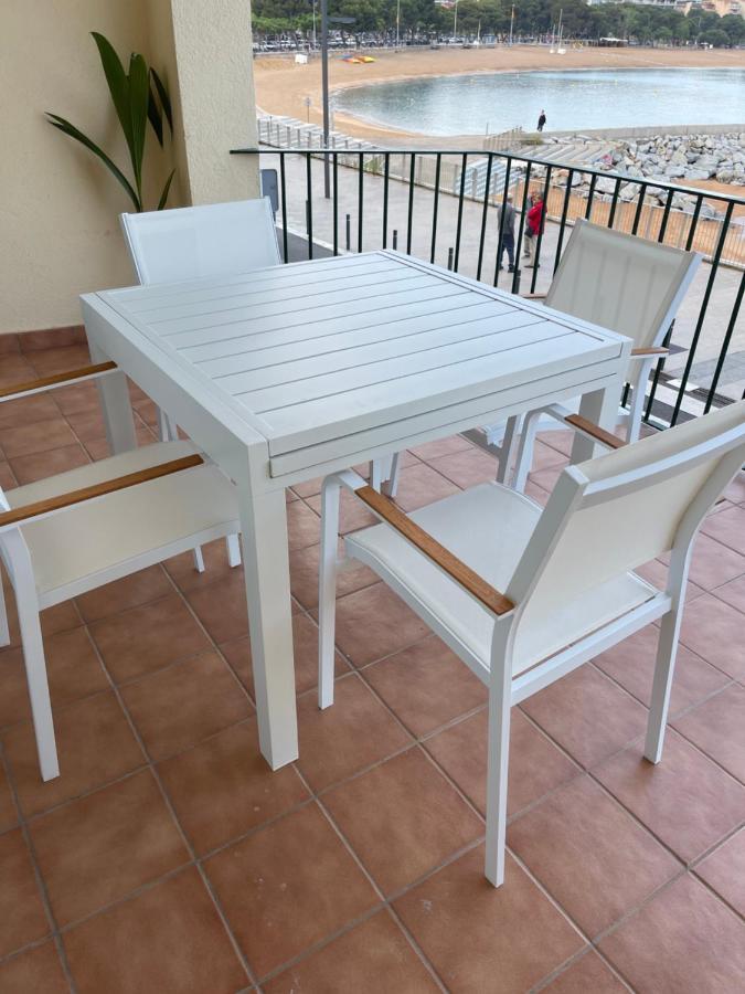 산펠리우데기솔스 Aquamarine Sant Feliu En La Playa Con Patio 아파트 외부 사진