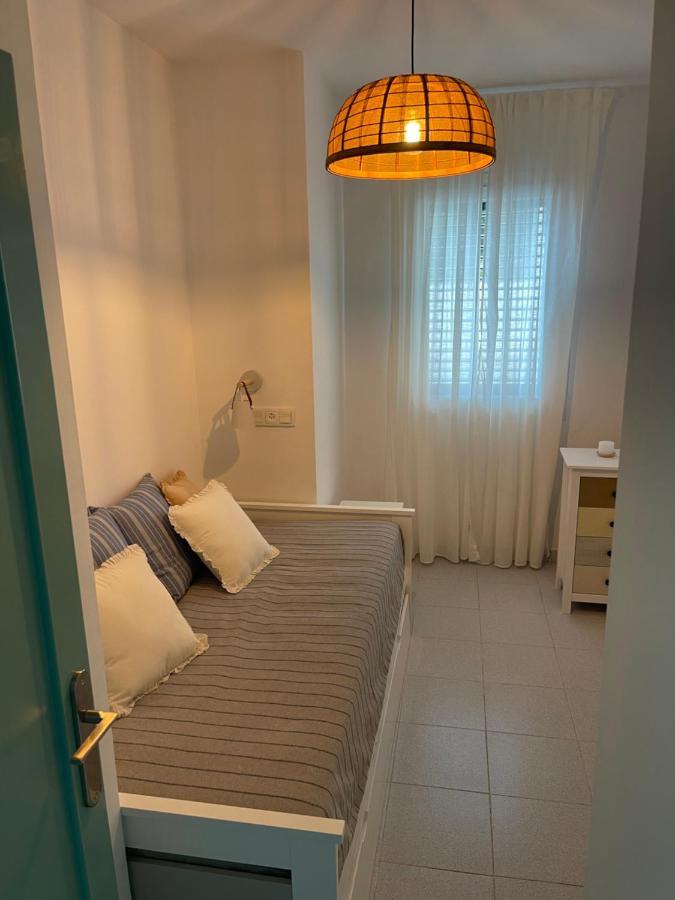 산펠리우데기솔스 Aquamarine Sant Feliu En La Playa Con Patio 아파트 외부 사진