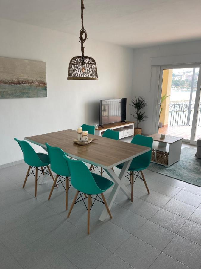 산펠리우데기솔스 Aquamarine Sant Feliu En La Playa Con Patio 아파트 외부 사진