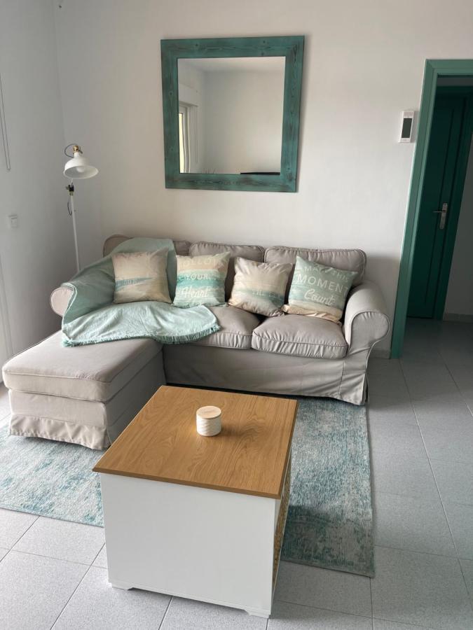 산펠리우데기솔스 Aquamarine Sant Feliu En La Playa Con Patio 아파트 외부 사진