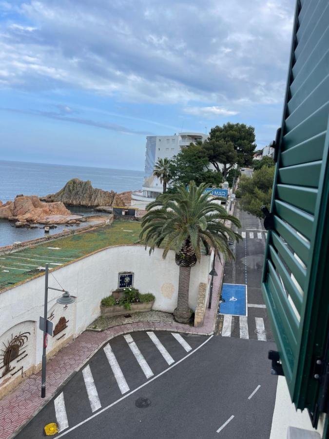 산펠리우데기솔스 Aquamarine Sant Feliu En La Playa Con Patio 아파트 외부 사진